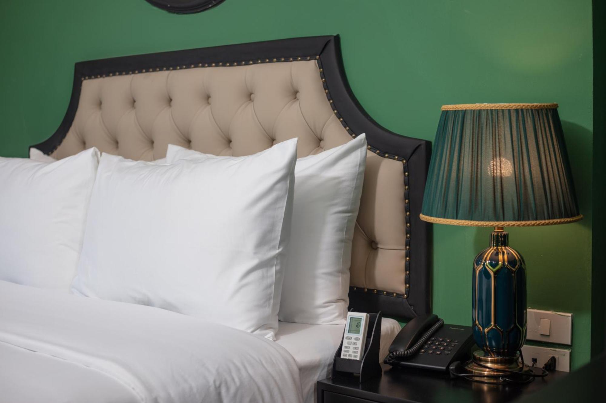 Madelise Adora Hotel & Travel Ханой Экстерьер фото