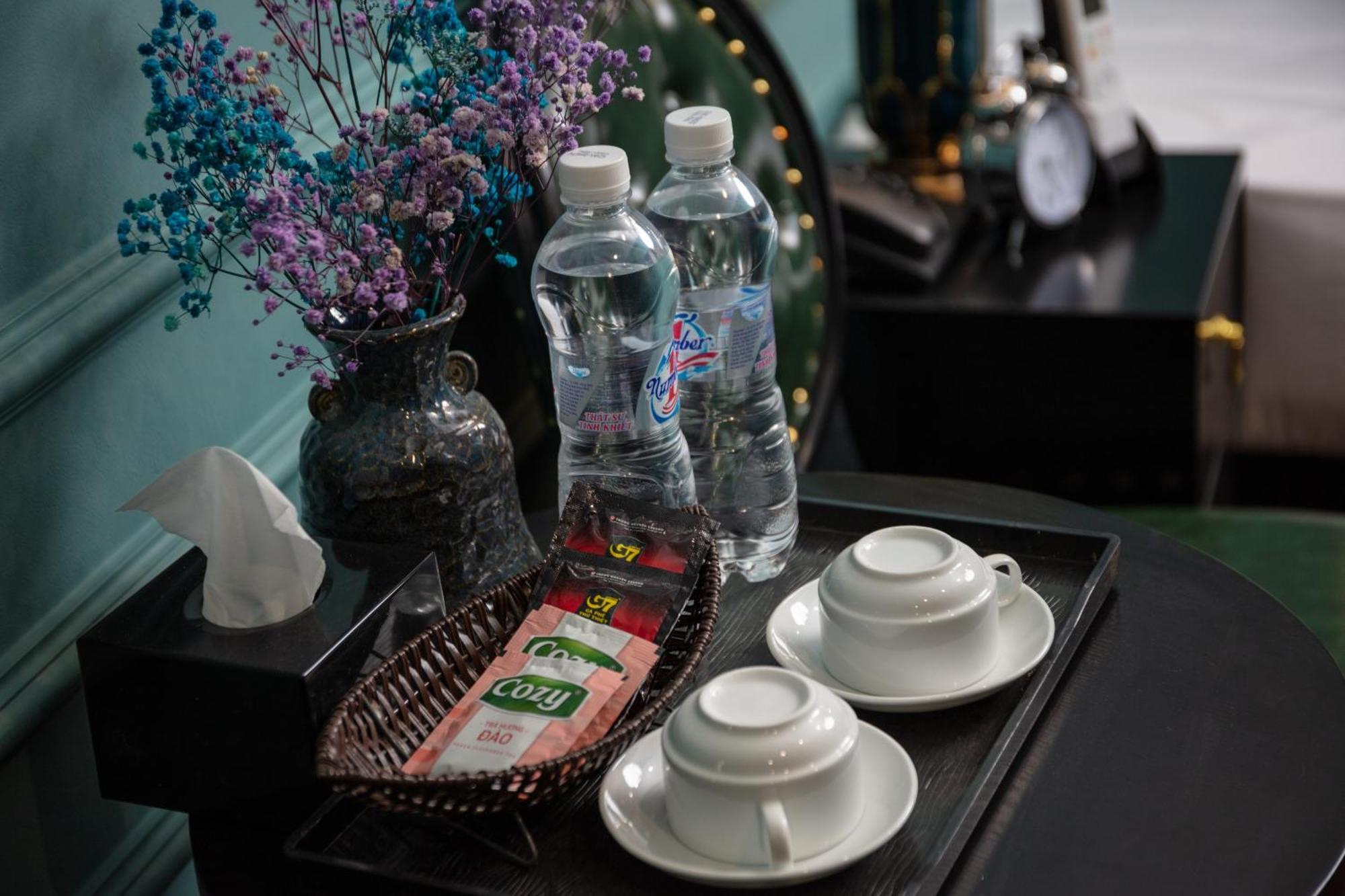 Madelise Adora Hotel & Travel Ханой Экстерьер фото
