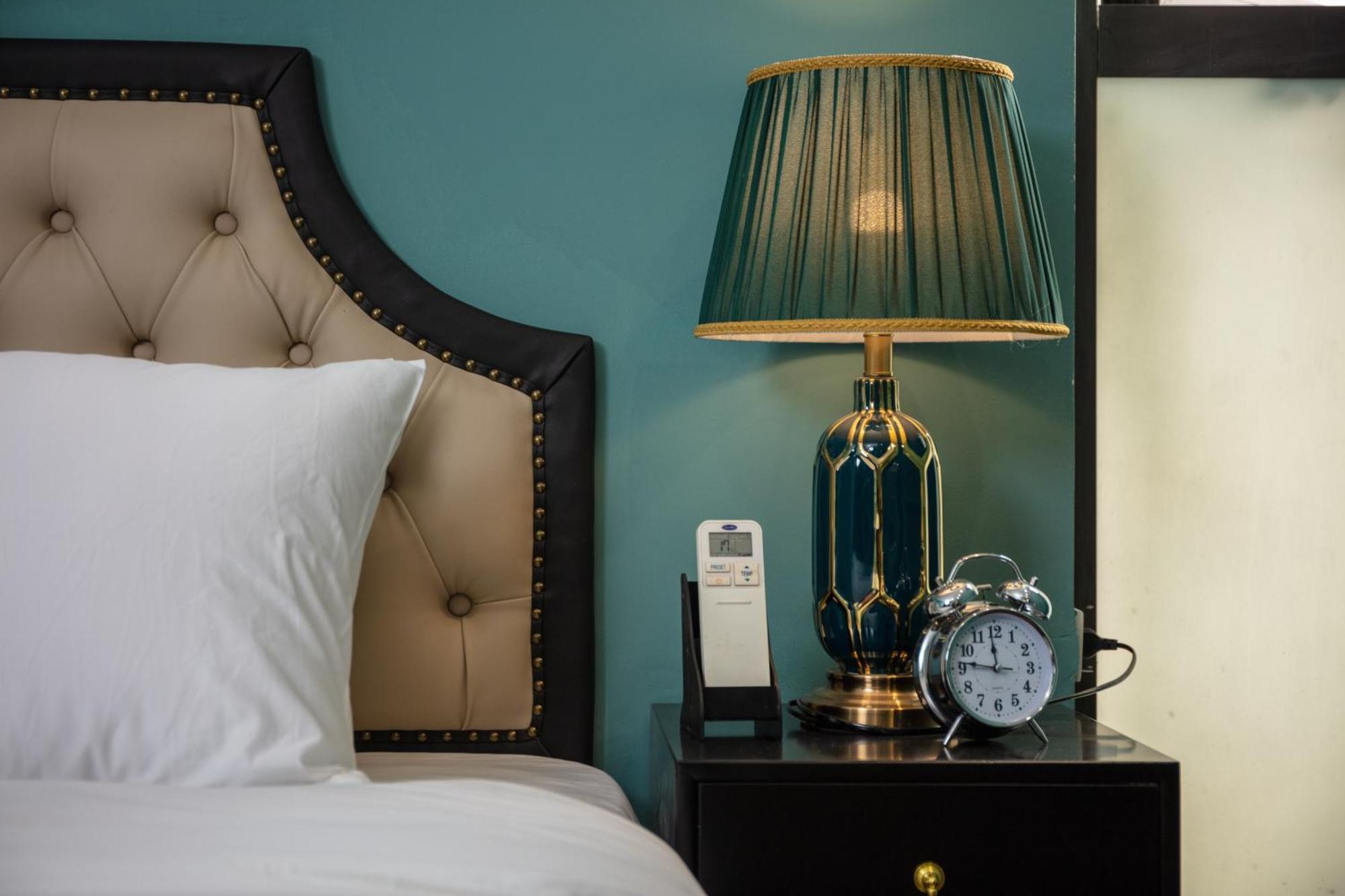 Madelise Adora Hotel & Travel Ханой Экстерьер фото