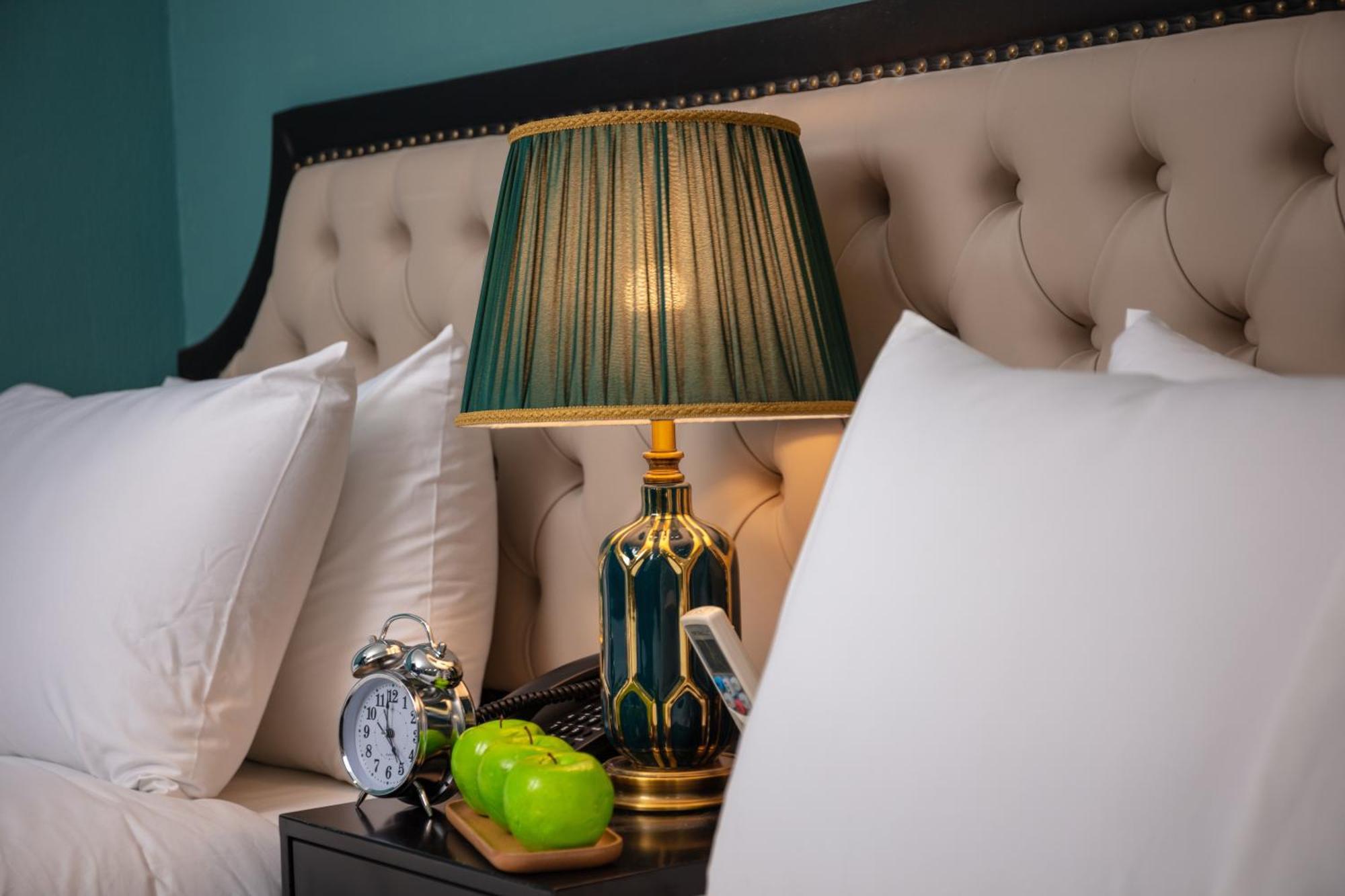 Madelise Adora Hotel & Travel Ханой Экстерьер фото